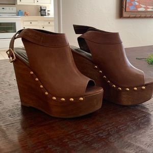 Steve Madden platforms. When Steve made good shoes .